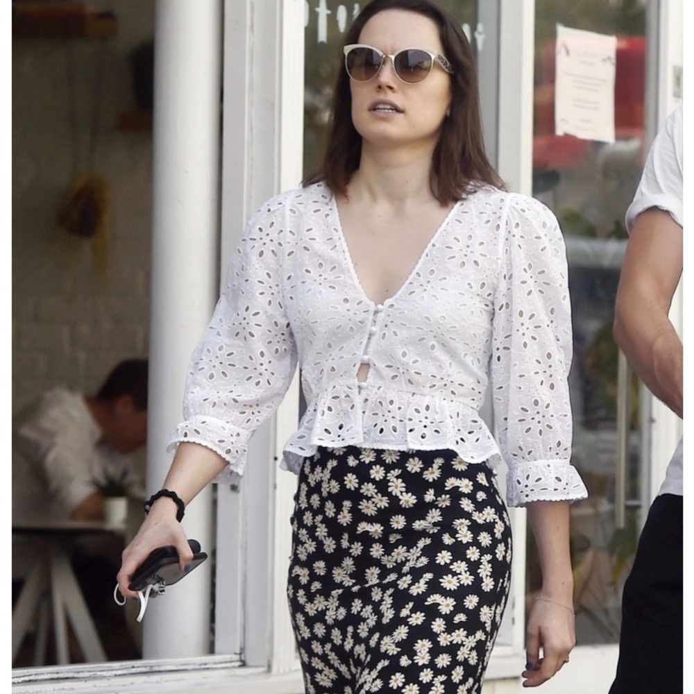 Wilfred Caravan Blouse La Boheme Aritzia As Seen on Daisy Ridley White size XS
